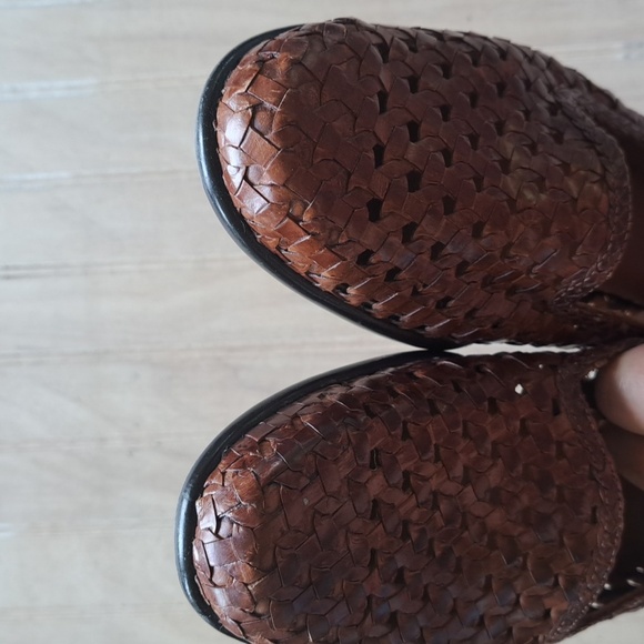 Trotters Lea Slingback Woven Leather Flat Classy Memory Foam Cushion Sandals - Picture 12 of 12